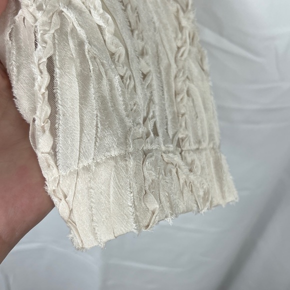 NWT S. Deer Textured Elegant Bell sleeve Blouse Size XL Excellent Condition - Picture 3 of 12